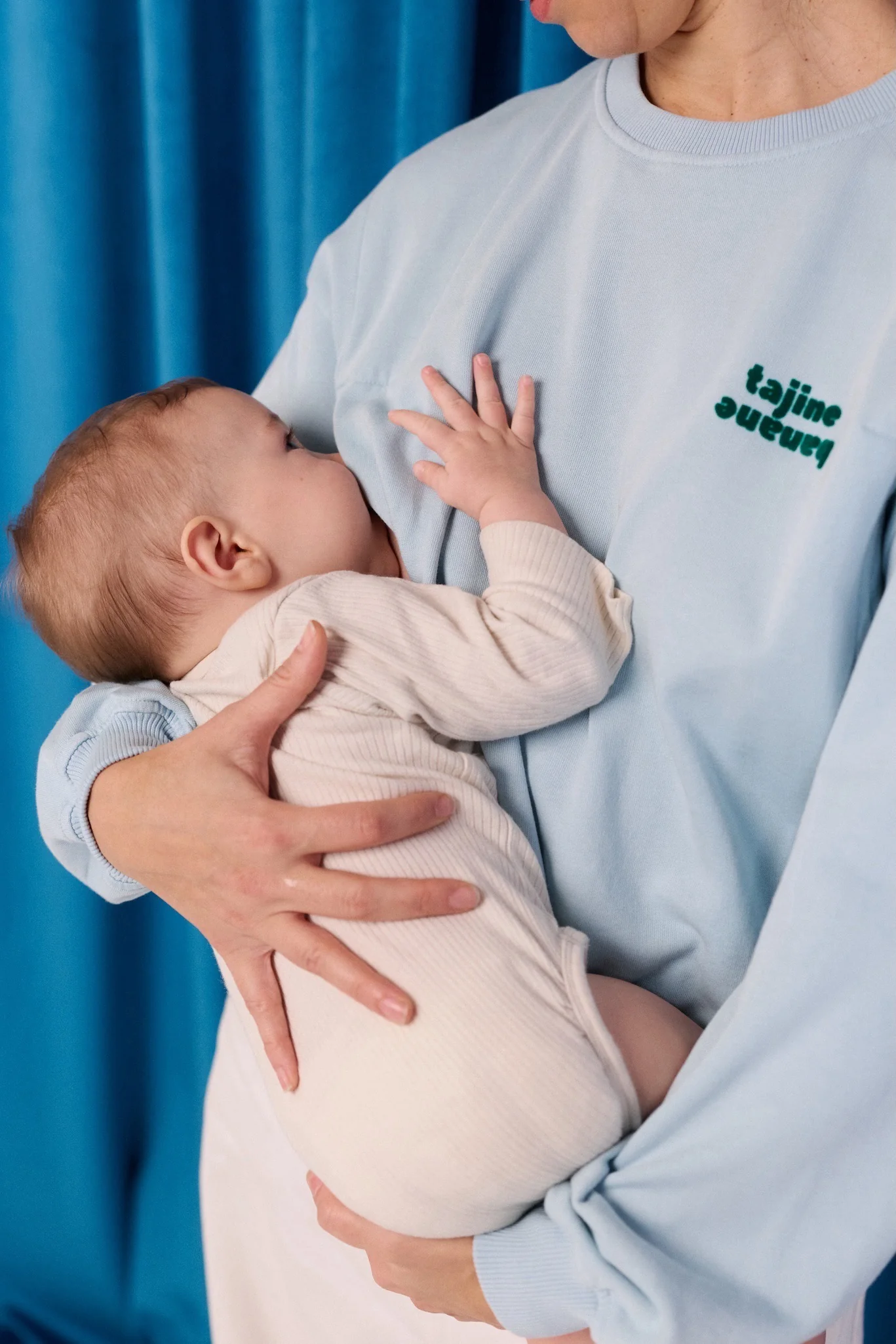 P'allaite Breastfeeding Sweatshirt - Image 5